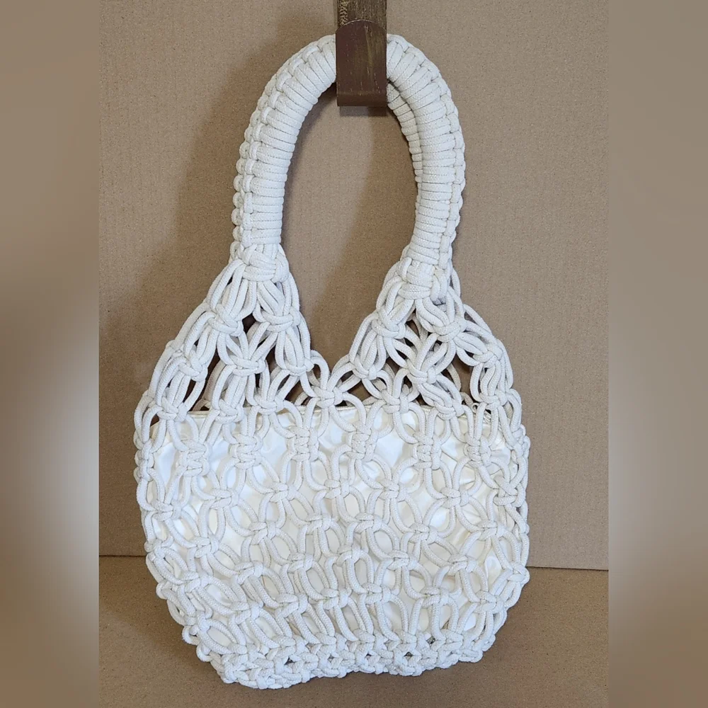 Cream Crochet Tote with Elegant Open-Weave Design